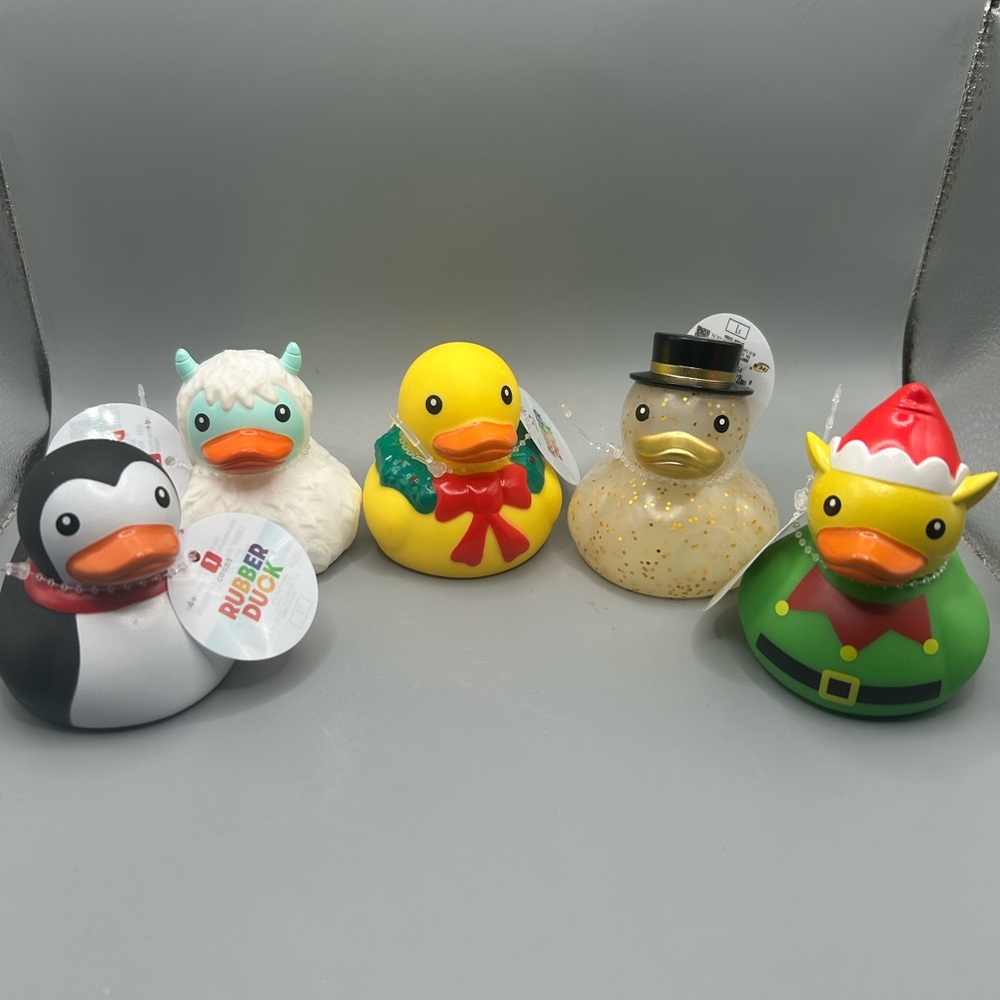 Target Bullseye Playground 2024 Set of 5 Christmas Rubber Ducks NEW